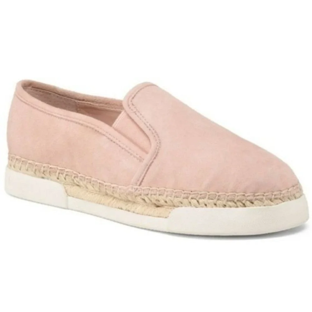 Coastal Chic Slip On Sneakers Womens 8 Nude‎ Neutral Suede Loafer VINCE CAMUTO